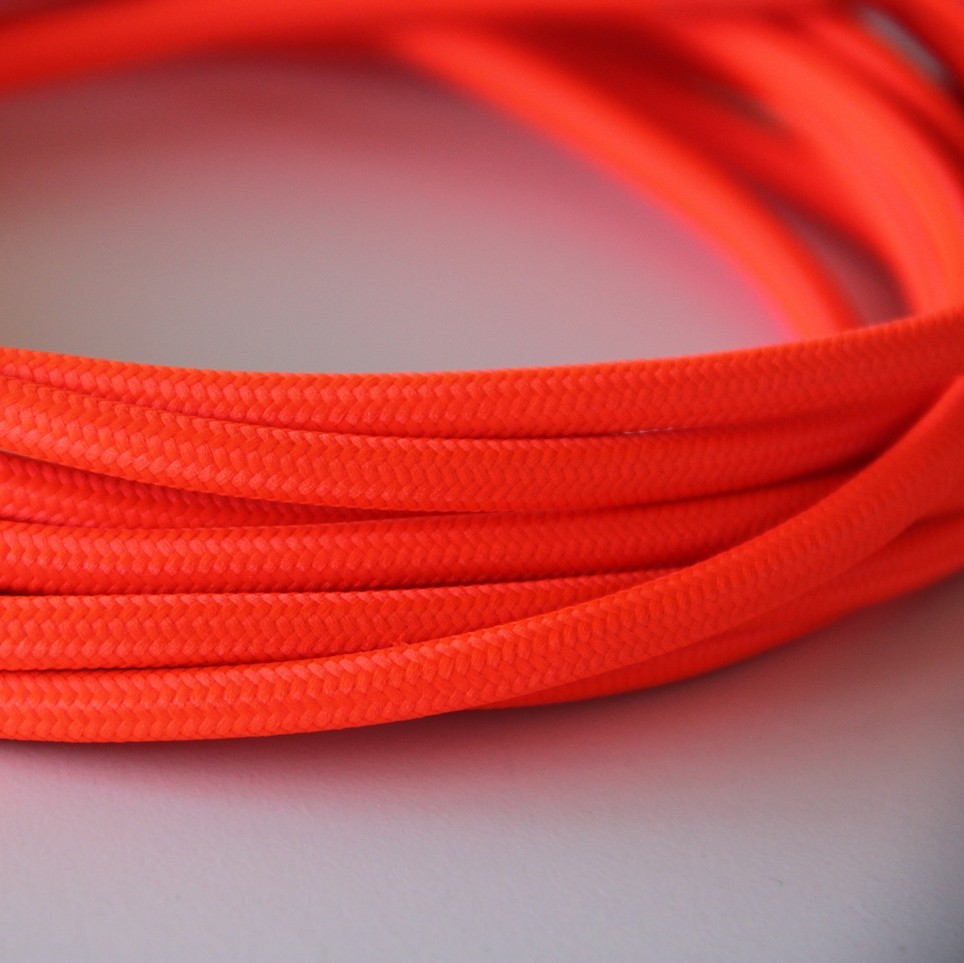 orange fluo brillant 